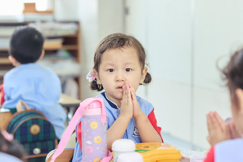 幼稚園の一日　イメージ