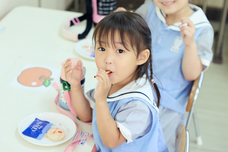 幼稚園の一日　イメージ